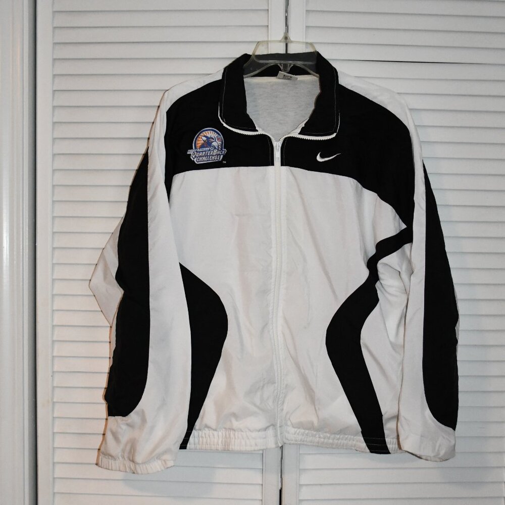 Vintage Men's NIKE NFL Foot Action Quarterback Challenge Jacket